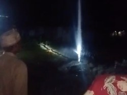 Sumur Bor di Bojonegoro Tiba-tiba Semburkan Air Berbau Belerang