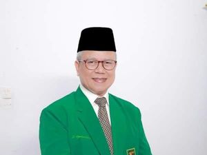 Gubernur Lampung Tantang Nadiem, Waka Komisi II DPR Kritik Dua-duanya