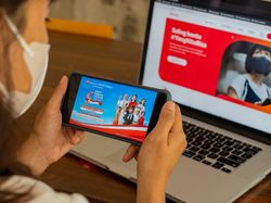 Telkomsel Beri HP-Kuota Internet untuk 1.500 Siswa Terdampak Pandemi