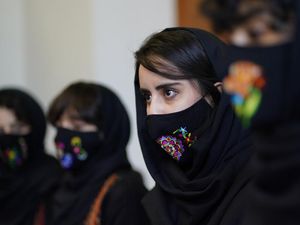 Potret Tim Robotika Putri Afghanistan yang Ditampung Meksiko Potret Tim Robotika Putri Afghanistan yang Ditampung Meksiko