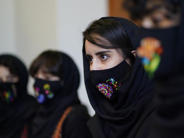 Potret Tim Robotika Putri Afghanistan yang Ditampung Meksiko