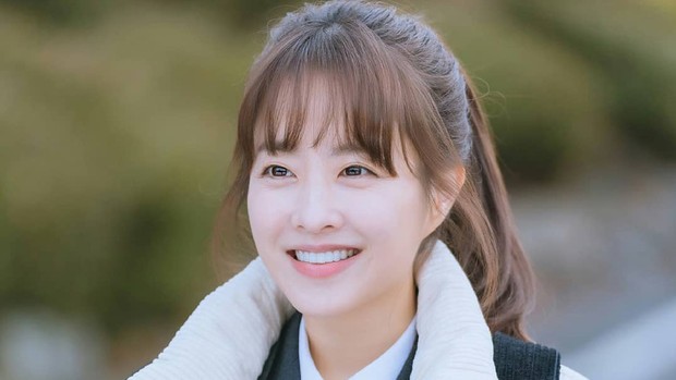 Artis cantik Korea Park Bo Young.