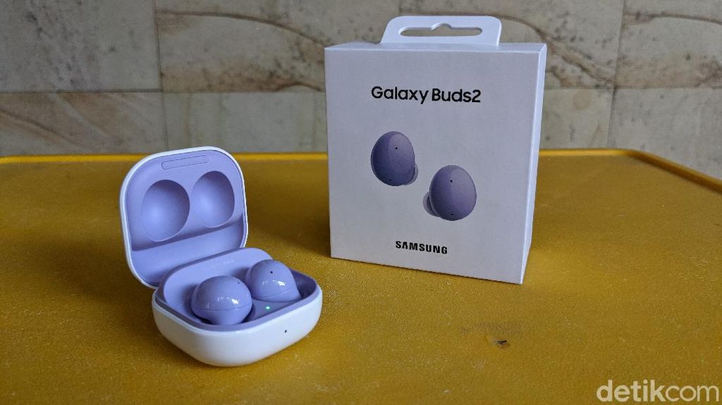 Unboxing Samsung Galaxy Buds 2, TWS Murah Meriah dengan ANC