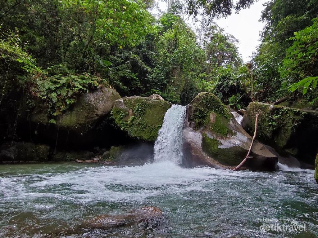 Indahnya Air Terjun Malane di Tolitoli, Sulawesi Tengah
