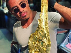 Greysia Polii Bagi-bagi Indomie hingga Fakta Kontraversi Restoran Salt Bae Greysia Polii Bagi-bagi Indomie hingga Fakta Kontraversi Restoran Salt Bae