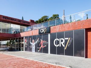 Ronaldo Bantu Korban Gempa Maroko, Sulap Hotel Jadi Shelter Pengungsian