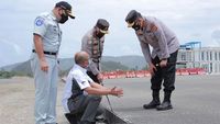 Momen Kabaharkam Polri Kunjungi Sirkuit Mandalika