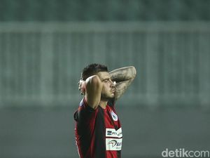 Persipura Degradasi, Marinus Wanewar yang Kesal Posting Begini Persipura Degradasi, Marinus Wanewar yang Kesal Posting Begini