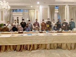 Minus PDIP-PSI, Ini Momen Anies-7 Fraksi DPRD Bahas Interpelasi Formula E