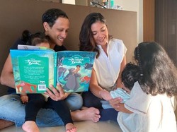 10 Buku yang Dibaca Nadiem Makarim & Istri, Kamu Sudah Baca yang Mana?