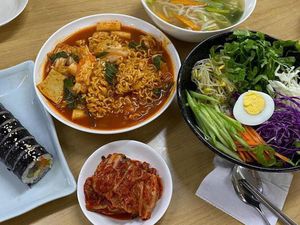 Belanja Sambil Cicipi Hidangan Autentik Korea di GS The Fresh