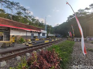 Dua Stasiun Tua Cianjur, Pusat Pengiriman Rempah Saat Kolonial-Awal Kemerdekaan Dua Stasiun Tua Cianjur, Pusat Pengiriman Rempah Saat Kolonial-Awal Kemerdekaan