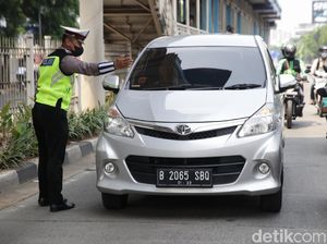 Catat! Ini Syarat Berkendara saat PPKM Level 2-4 Diperpanjang Sampai 6 September Catat! Ini Syarat Berkendara saat PPKM Level 2-4 Diperpanjang Sampai 6 September