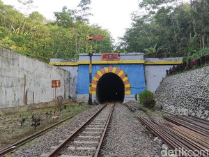 Nyi Sadea, Mitos Penari Ronggeng Penunggu Terowongan Lampegan Nyi Sadea, Mitos Penari Ronggeng Penunggu Terowongan Lampegan