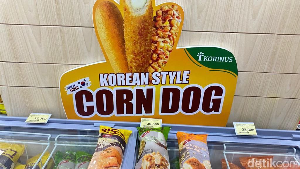 Asyik! Jajan Corn Dog, Susu Pisang, hingga Tteokbokki di Supermarket Korea