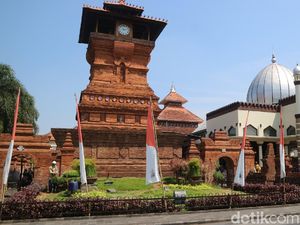 Wisata Religi di Kudus Diperbolehkan Buka, Asal... Wisata Religi di Kudus Diperbolehkan Buka, Asal...