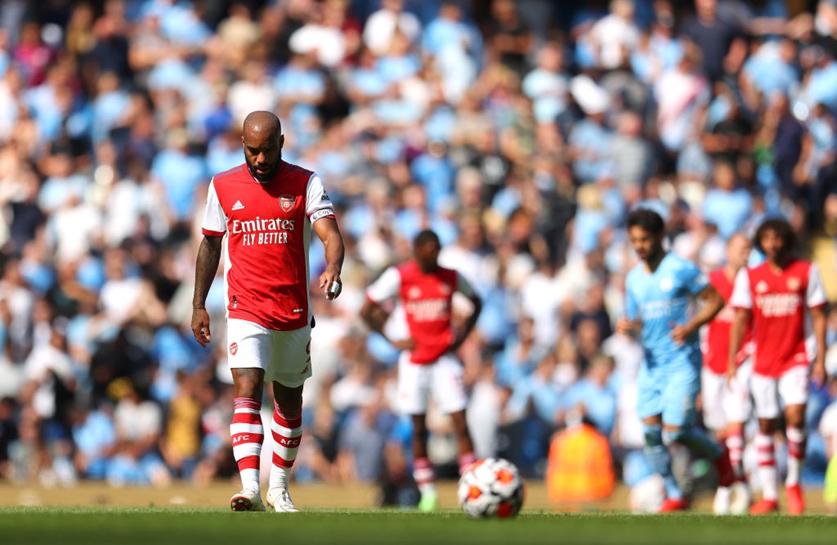 Arsenal Kalah Terus, Oezil Patah Hati (Getty Images)