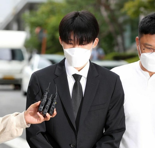 B.I eks ikon dituntut hukuman 3 tahun penjara/ Foto: Instagram @dreamersradio B.I eks ikon dituntut hukuman 3 tahun penjara