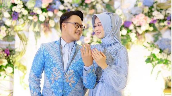 Potret Bahagia Danang DA Lamar Dokter Cantik, Hemas Nura