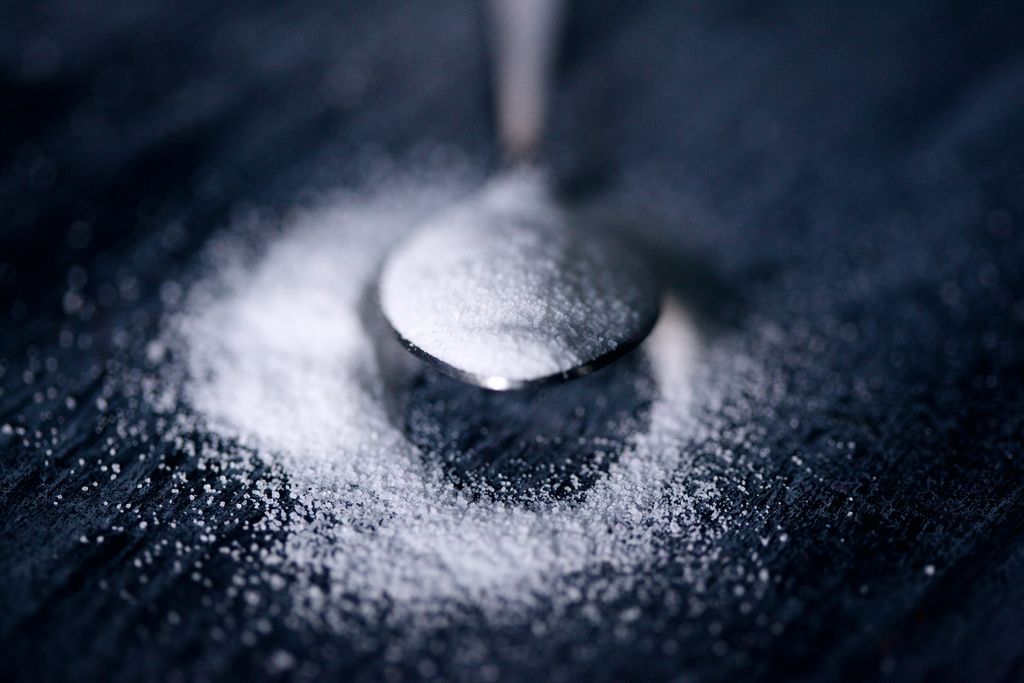 Gula dapat berfungsi sebagai scrub pengangkat sel kulit mati