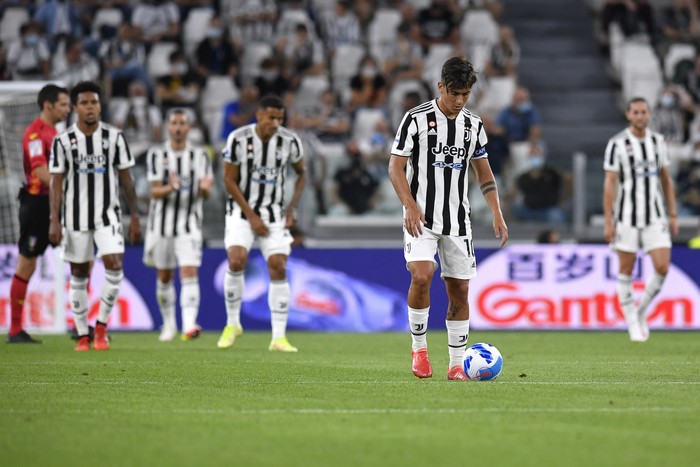 TURIN, ITALY - AUGUST 28: Paulo Dybala of Juventus reacts during the Serie A match between Juventus and Empoli FC at Juventus Stadium on August 28, 2021 in Turin, Italy. (Photo by Giorgio Perottino/Getty Images)