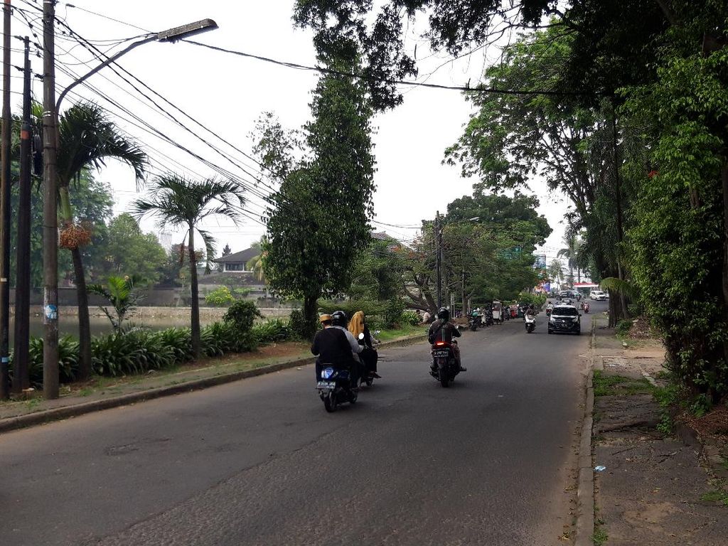Ini Lokasi Pemotor Perempuan Jadi Korban Begal Payudara di Depok Ini Lokasi Pemotor Perempuan Jadi Korban Begal Payudara di Depok