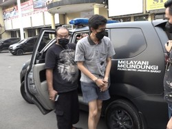 Penipu Artis Catut Jokowi Dituduh Punya Hubungan Asmara Sejenis