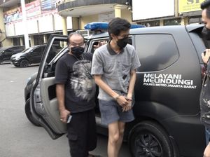 Penipu Artis Catut Jokowi Dituduh Punya Hubungan Asmara Sejenis Penipu Artis Catut Jokowi Dituduh Punya Hubungan Asmara Sejenis