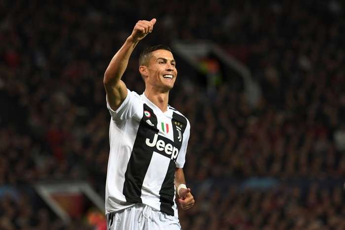 Cristiano Ronaldo resmi kembali ke Manchester United. Setan Merah mengumumkan telah menyepakati transfer bintang Portugal itu dengan Juventus.