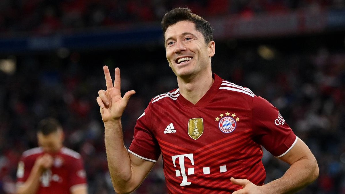 Robert Lewandowski sudah 301 gol bersama Bayern Munich. (Foto: Getty Images/Matthias Hangst)