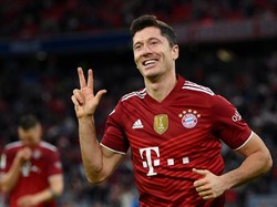 Lewandowski Tak Pernah Mau Dibandingkan dengan Messi dan Ronaldo