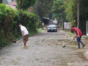 DLH Bandung Barat Akui Sulit Atasi Banjir Kotoran Sapi di Lembang