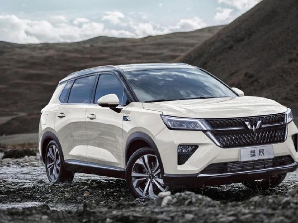 Penampakan SUV Murah Meriah Wuling Asta, Setara Harga Ayla Cs