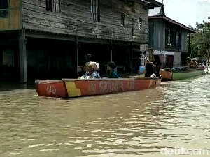 Penampakan Banjir di Sidrap, Ratusan Rumah Terendam Penampakan Banjir di Sidrap, Ratusan Rumah Terendam
