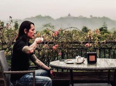 Chef Juna Diisukan Pamit dari MasterChef, Begini Gaya Kerennya Saat Masak