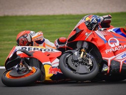 Permintaan Maaf Marc Marquez usai Senggol dan Habisi Jorge Martin