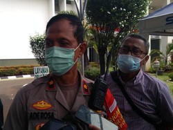 Polisi: Pendemo di PT DKI Simpatisan HRS, Ngakunya Mau Beri Doa