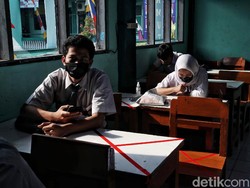 Pelajar dan Guru di Kulon Progo Telah Divaksin, PTM Tinggal Menunggu Waktu