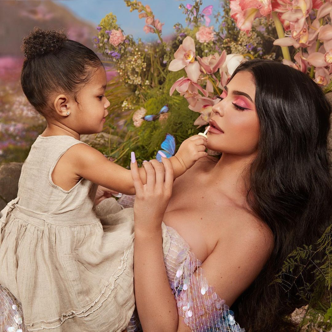 Kylie Jenner dan Stormi