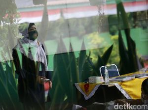 Disdik DKI Akan Gelar Sekolah Tatap Muka Seminggu 2 Kali di Minggu Ketiga Disdik DKI Akan Gelar Sekolah Tatap Muka Seminggu 2 Kali di Minggu Ketiga