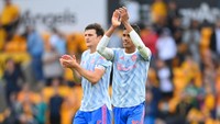 Conte suka memakai skema tiga bek dalam melatih dua tim terakhirnya, Chelsea dan Inter Milan. Bisa jadi, nanti Conte akan memasakn Lindelof, Varane, dan Maguire di pos belakang (Getty Images)
