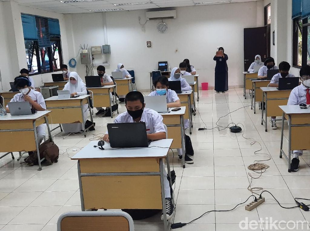 20 SMA Terbaik di Jakarta Timur, Referensi buat PPDB DKI 2022