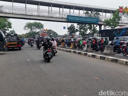 Massa Pendukung HRS Bubar, Lalin di Cempaka Putih Jakpus Dibuka Lagi