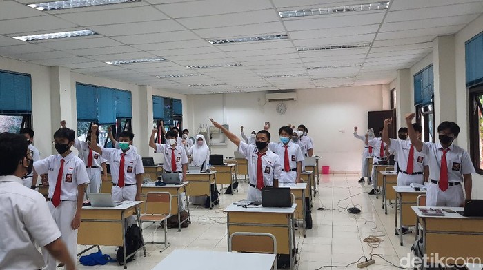 SMA Penghasil Siswa Berprestasi, Ini Daftarnya! (Nomor 1 Koleksi Ribuan Medali)