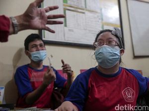 Semangat Siswa SLB Ikuti Uji Coba Kelas Tatap Muka
