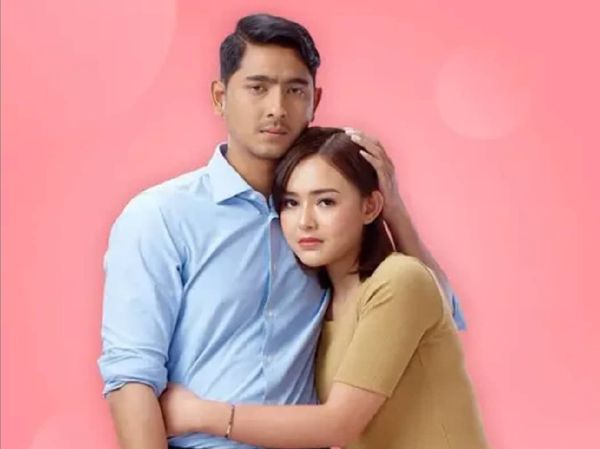 7 Gaya Mesra Arya Saloka & Amanda Manopo, Terbaru Jadi Kontroversi