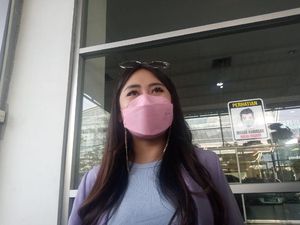 Ayu Thalia Dituding Jatuhkan Diri ke Aspal, Berharap Anak Ahok Dihukum Ayu Thalia Dituding Jatuhkan Diri ke Aspal, Berharap Anak Ahok Dihukum