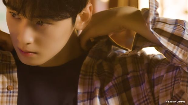 Potret Cha Eun Woo dalam iklan Penshoppe