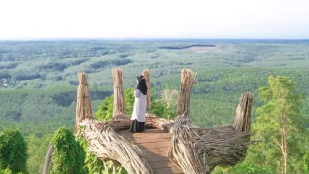Suasana di Bulu Padido` di Desa Wisata Tamatto, Kecamatan Ujungloe, Kabupate Bulukumba, Sulawesi Selatan. ANTARA Foto / HO/ A Ullah