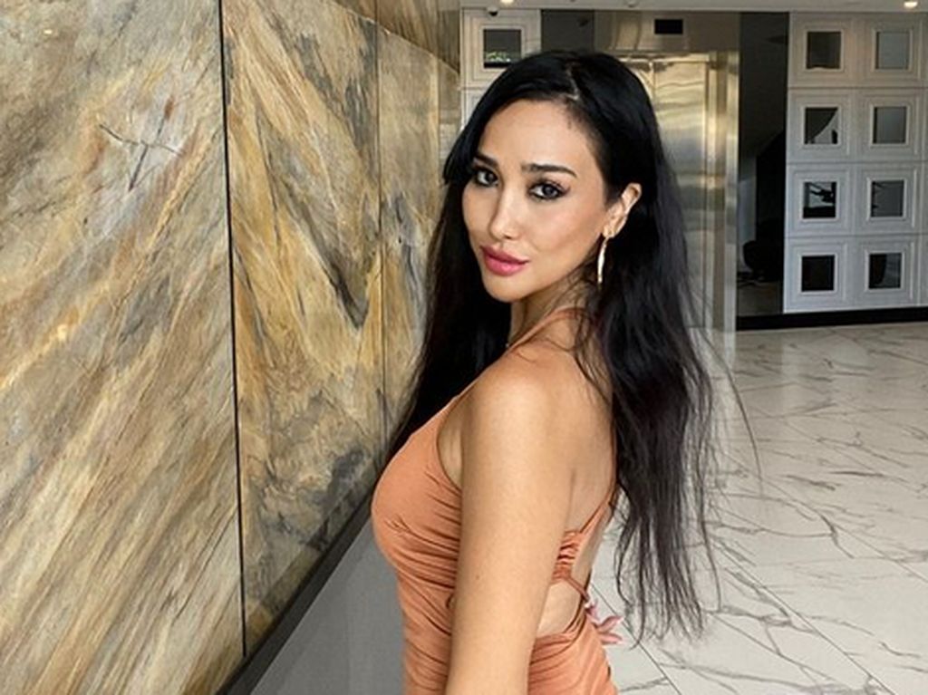 Cerita Bintang Reality Show yang Tidak Mau Berhubungan Intim Selama 12 Tahun Cerita Bintang Reality Show yang Tidak Mau Berhubungan Intim Selama 12 Tahun